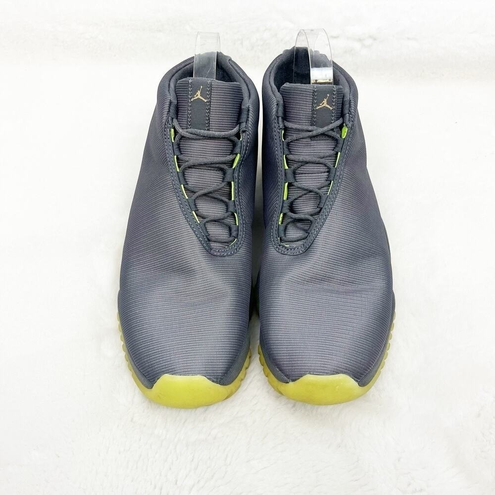 Men's Nike Air Jordan Future Sneakers Shoes Volt Size 10.5